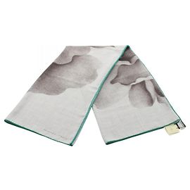Hermès Hermes Carre Geant 140 Une Rose pour Alma Scarf Castaño Verde