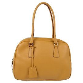 Prada Bauletto en cuir Saffiano Medium Beige