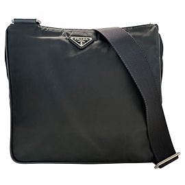 Prada Nylon Schultertasche Schwarz