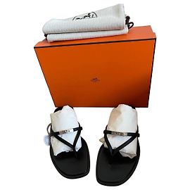 Sandali Hermès Miss in pelle nera Nero