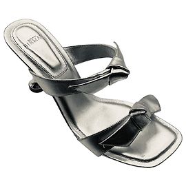Alexandre Birman Silver Metallic Bow Detail Clarita Square 85 Leather Sandal Silvery