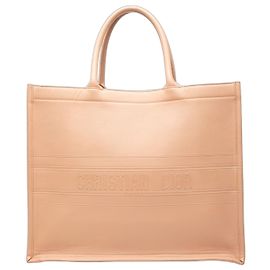 Book Tote Dior em couro de bezerro com relevo marrom Large Marrom Caramelo