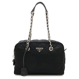 Bolsa de ombro com corrente Prada Impuntu Preto