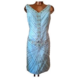 Autre Marque Hellblaues Abendkleid mit Pailletten und Perlen Hellblau