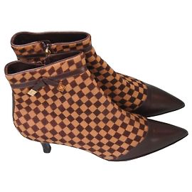 Louis Vuitton Stivaletti Damier Azur in pelle e pony Marrone