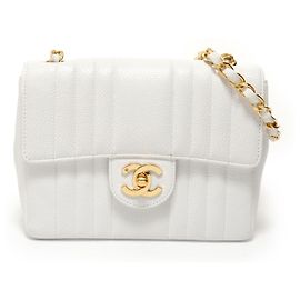 Bolsa de Ombro Chanel Mademoiselle Branco