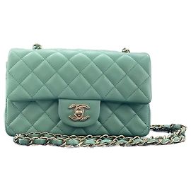 Borsa a tracolla Chanel Mini Matelassé verde Verde