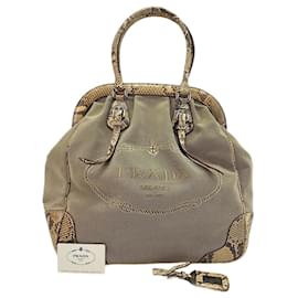 Borsa Prada beige Beige