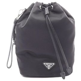 Pochette in pelle Saffiano e nylon Re-Nylon Prada Nero