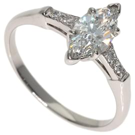 Harry Winston Trist Diamond Anniversary Ring Silvery