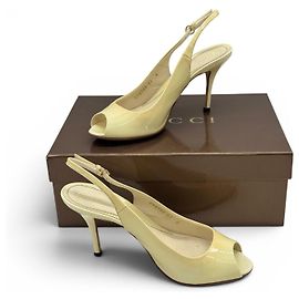 Gucci Beige patent leather slingback sandals Beige