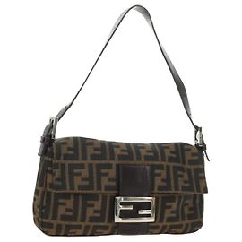 FENDI Zucca Canvas Mamma Baguette Shoulder Bag Black Brown Auth 188763SAM Castaño Negro