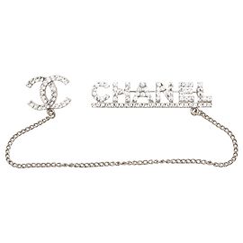 Spilla Chanel Silver CC in ottone e strass con catena Argento