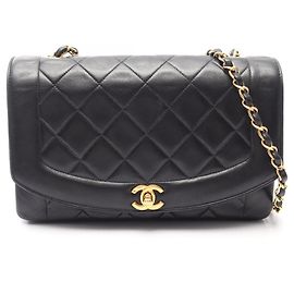 Bolsa de Ombro Chanel Matelassé Diana Flap Preto