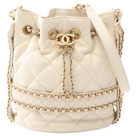 Borsa a secchiello Chanel Matelassé con coulisse Bianco