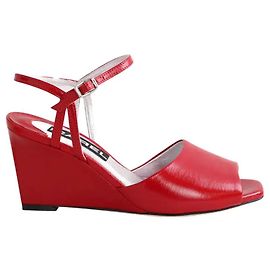 Carel Red heels Red