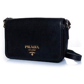 Prada, borsa camera flap in pelle Vitelli nera Nero