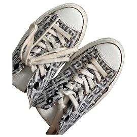 Givenchy Low-Top-Sneaker aus Monogramm-Canvas und Leder Schwarz Weiß Monogramm