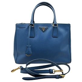 Prada Bolsa Galleria 2way em couro Saffiano azul Azul