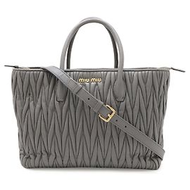 Bolsa 2WAY de couro matelassé Miu Miu Cinza