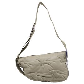 Bolsa de ombro Burberry Medium Shield em couro verde Verde