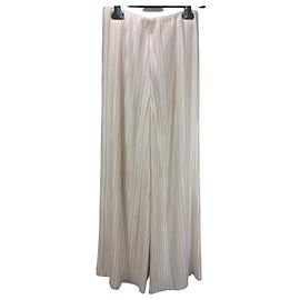 Solace London Plissierte Weitbeinhose in Creme Roh