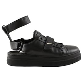 Prada Baskets noires Noir