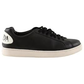 Prada Baskets basses noires Noir