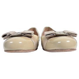 Salvatore Ferragamo Vara Bow Patent Leather Ballet Flats Beige