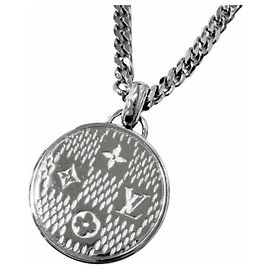 Collana con pendente Louis Vuitton Damier Staple Argento