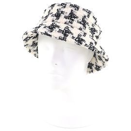 Chanel Wollhut Schwarz Weiß