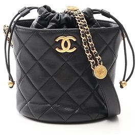 Borsa a secchiello Chanel Matelassé con coulisse Nero