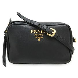 Bolsa de ombro em couro Prada VITELLO PHENIX Preto