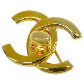 Spilla Chanel Vintage Turnlock D'oro