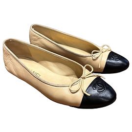 Chanel Two-Tone Leather Ballet Flats Black Beige