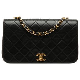 Chanel Black Medium Quilted Lambskin Full Flap Nero