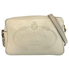 Prada Lederschultertasche Weiß