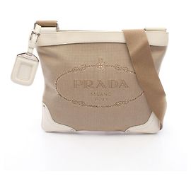 Bolsa de ombro em canvas jacquard com logo Prada e couro Marrom Bege