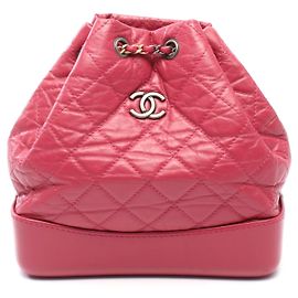 Mochila Chanel Gabrielle Small em couro Rosa