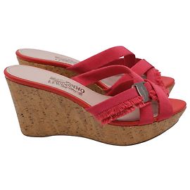 Sandales à talons compensés à rubans entrecroisés Salvatore Ferragamo en polyester rouge Rouge