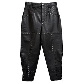 Calça afunilada com tachas Viamao em couro preto Isabel Marant Preto