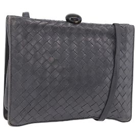 Bolsa de Ombro BOTTEGA VENETA INTRECCIATO Couro Cinza Auth 190565 Marrom