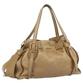 Bolsa Miu Miu de couro bege dourado Auth 190085SAM Bege Dourado