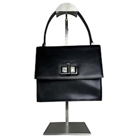 Second hand Courreges Handbags - Joli Closet