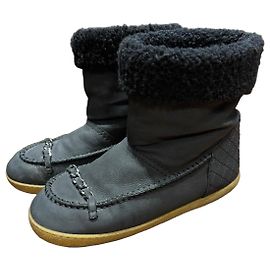 Stivali Chanel in pelle nera foderati in shearling Taglia 37 Nero
