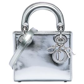 Lady Dior Mini em verniz metálico prateado Dior Prata