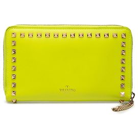 Cartera Rockstud de cuero amarillo Valentino Otro Amarillo