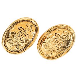 Orecchini a clip ovali Chanel Gold CC placcati oro D'oro