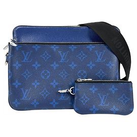 Borsa a tracolla Louis Vuitton Taigarama Trio Messenger Blu