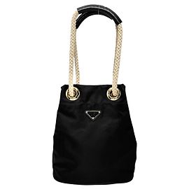 Piccola borsa a secchiello Mariner di Prada Nero